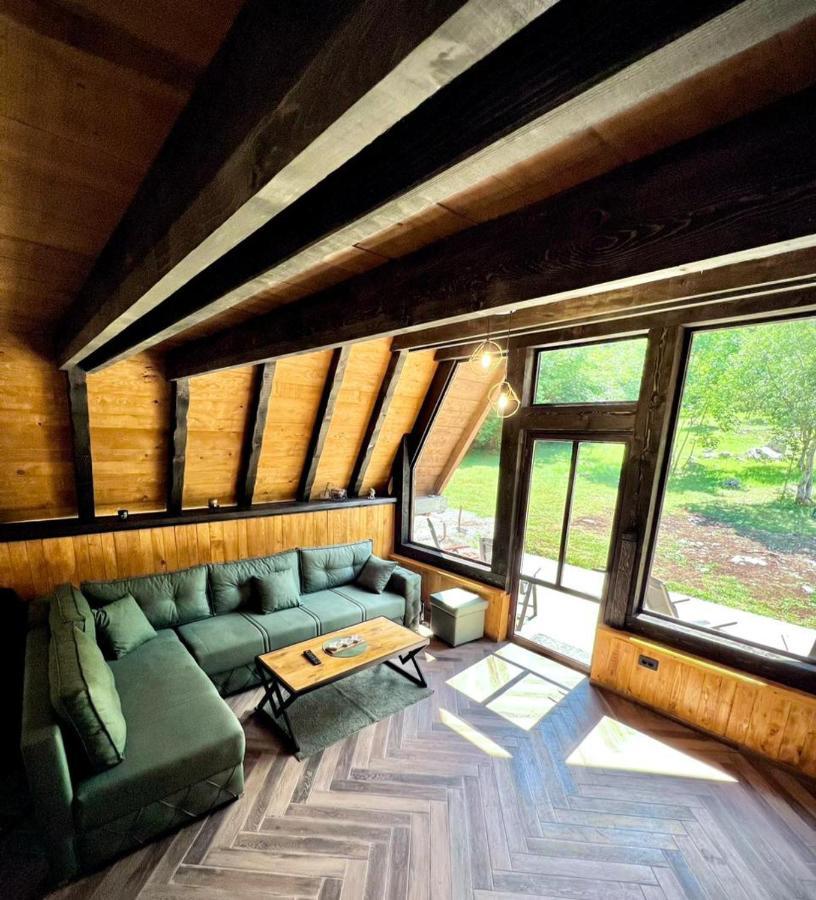 Chalet Woodland Brezna *
